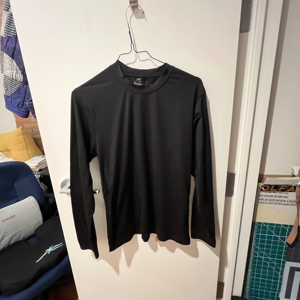 Watsons Black Thermal long-sleeve shirt small